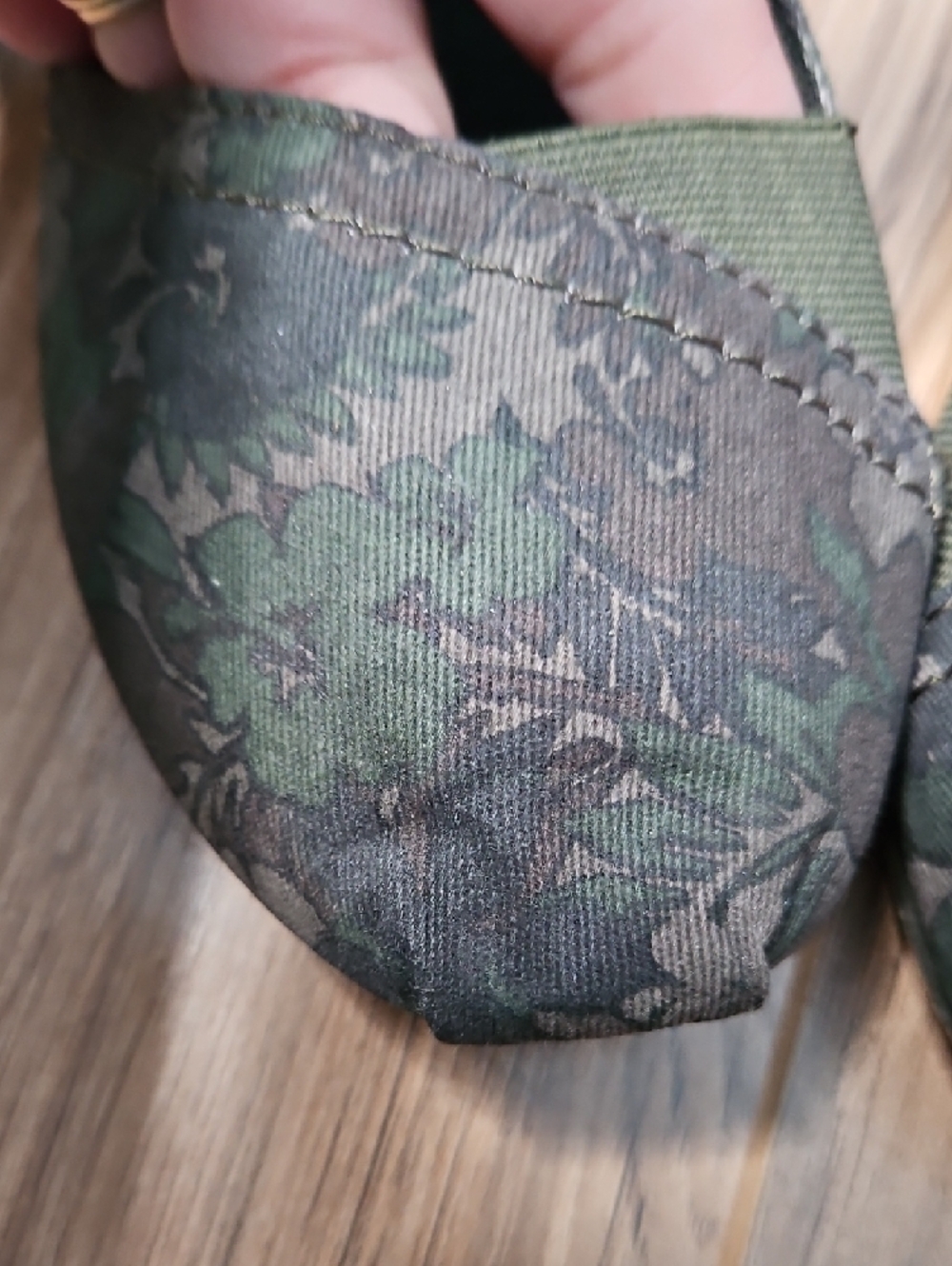 Madlove Women’s Olive Green Floral Ballet Flats 8 - Picture 4 of 11